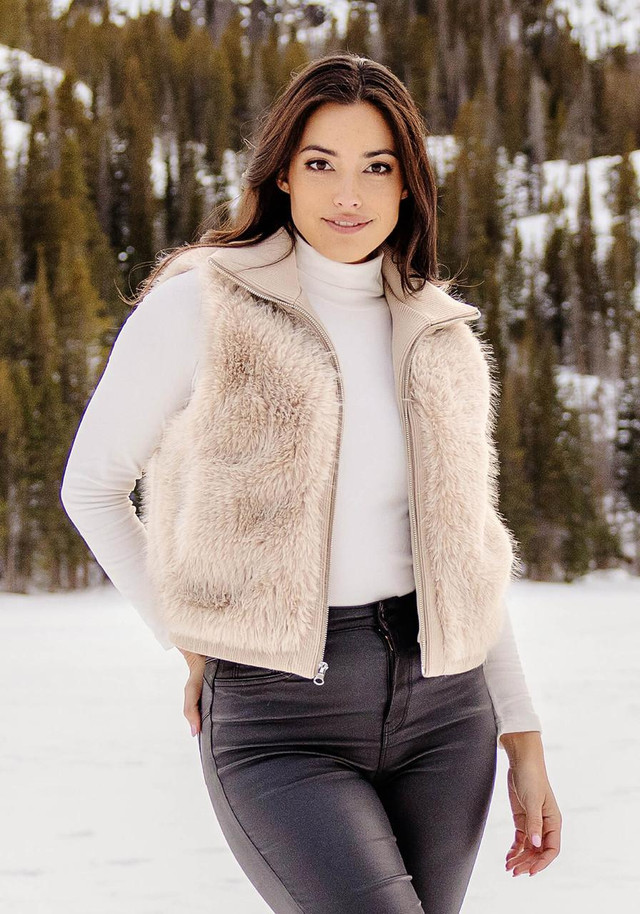 Champagne Fox Faux Fur Parkside Zip Vest